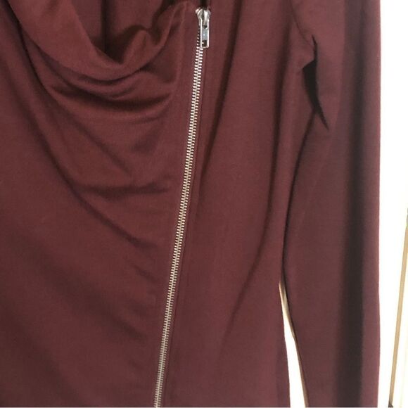 Cupio Women's Burgundy Full Zipper Long Sleeves Sweater Size Small - Picture 4 of 8